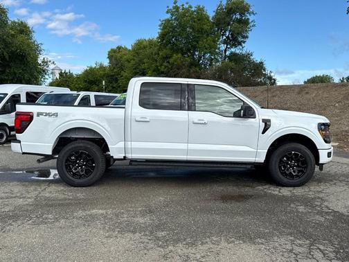 Oxford White 2026 Ford F-150 XLT