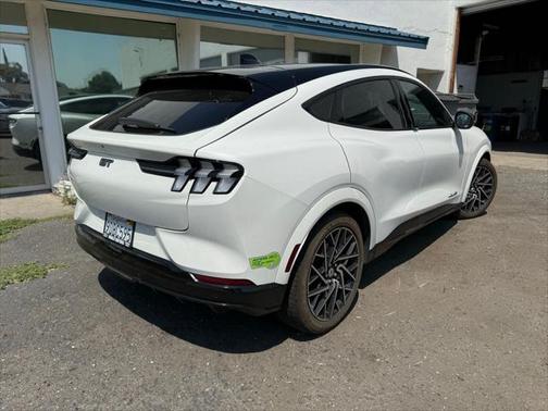 2022 Ford Mustang Mach-E GT