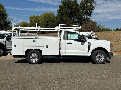 2025 Ford F-250 XL