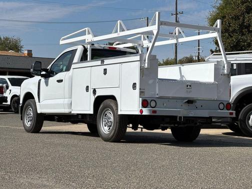2025 Ford F-250 XL