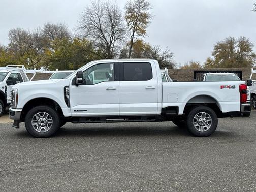 Oxford White 2026 Ford F-250 Lariat