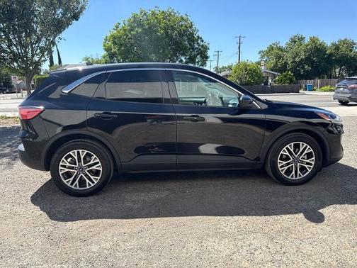 AGATE BLACK METALLIC 2022 Ford Escape SEL