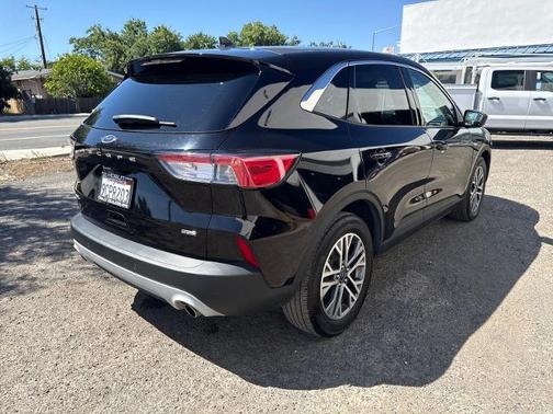 AGATE BLACK METALLIC 2022 Ford Escape SEL