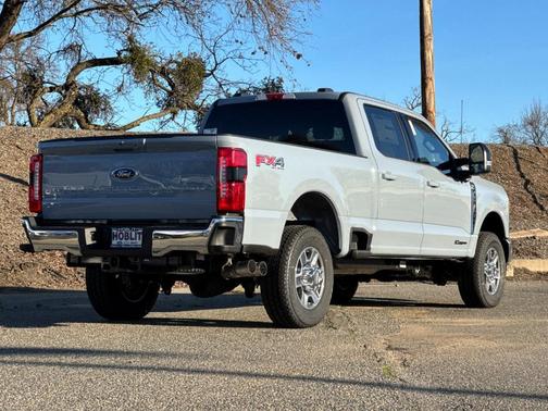 Glacier Gray Metallic 2026 Ford F-350 Lariat Super Duty