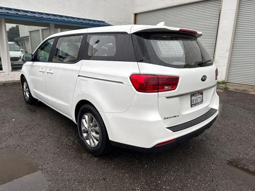 2019 Kia Sedona L