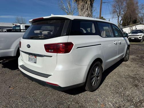 2019 Kia Sedona L