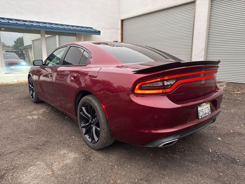 2018 Dodge Charger SXT