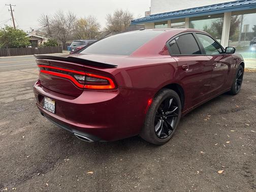 2018 Dodge Charger SXT