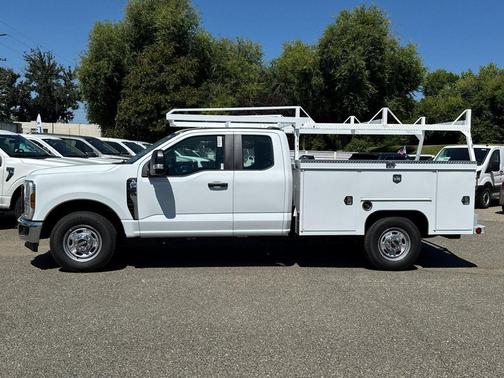 2025 Ford F-250 XL