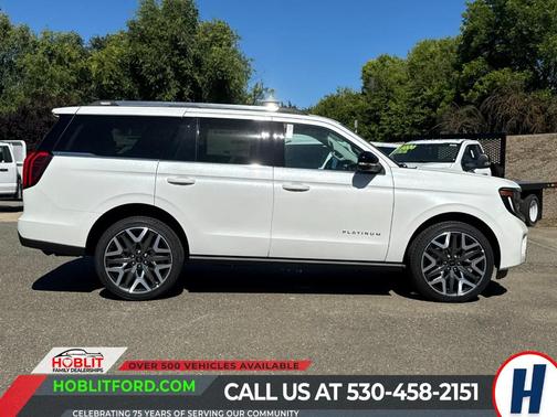 Star White 2026 Ford Expedition Platinum