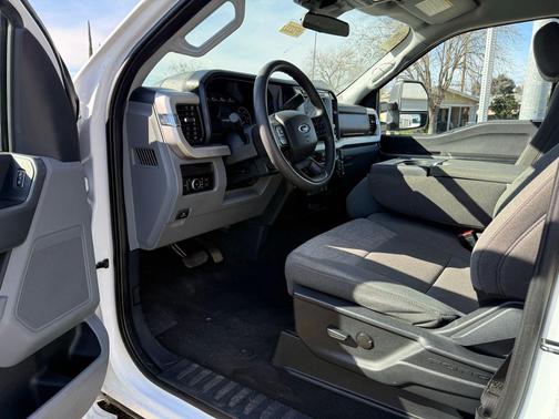 2024 Ford F-250 XLT