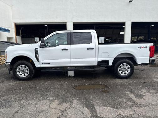 2024 Ford F-250 XLT