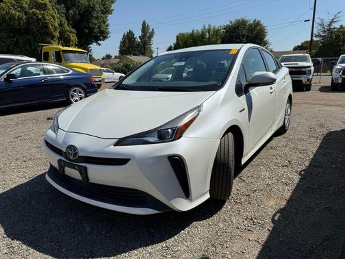 2020 Toyota Prius L