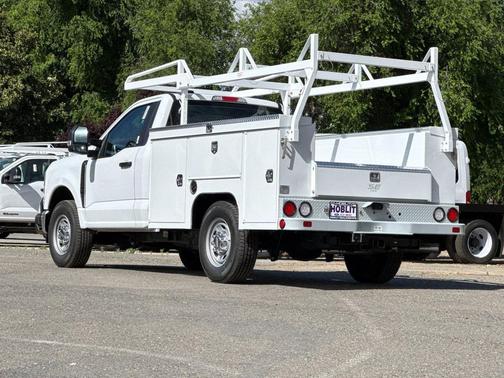 Oxford White 2026 Ford F-250 XL
