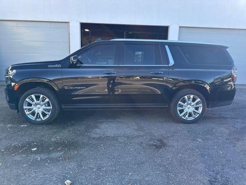 2024 Chevrolet Suburban 4WD High Country