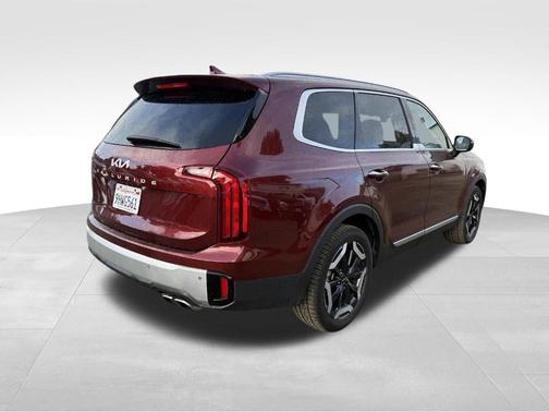 Red 2024 Kia Telluride S