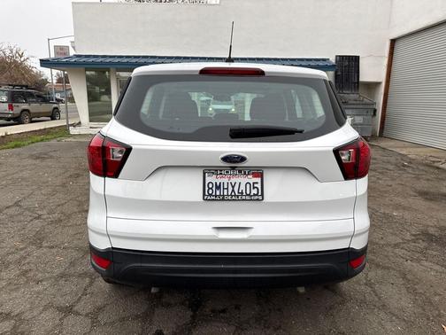 2019 Ford Escape S