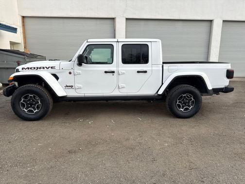 2021 Jeep Gladiator Mojave 4X4