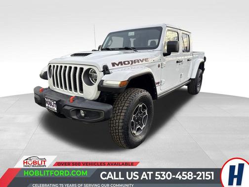 Bright White Clearcoat 2021 Jeep Gladiator Mojave 4X4 Truck
