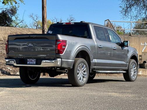 Carbonized Gray Metallic 2026 Ford F-150 Lariat