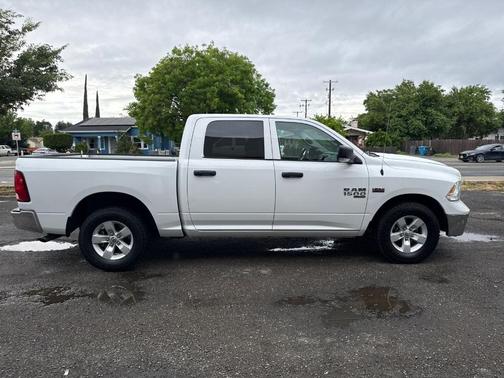 Bright White Clearcoat 2021 RAM 1500 Classic Tradesman