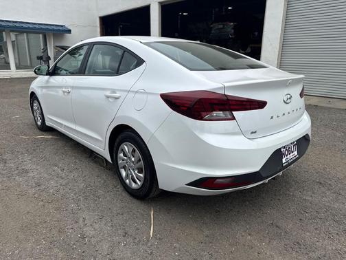 Quartz White Pearl 2020 Hyundai ELANTRA SE