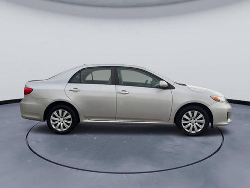 2012 Toyota Corolla LE