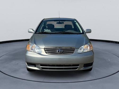 2004 Toyota Corolla LE