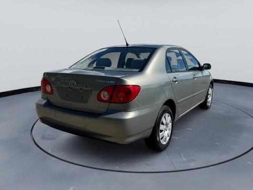 2004 Toyota Corolla LE