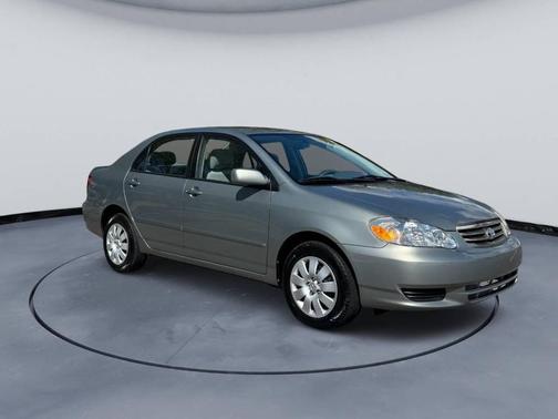2004 Toyota Corolla LE