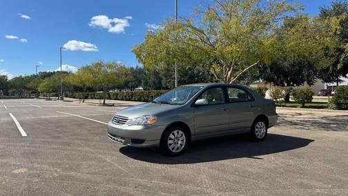 2004 Toyota Corolla LE