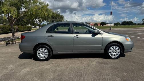 2004 Toyota Corolla LE