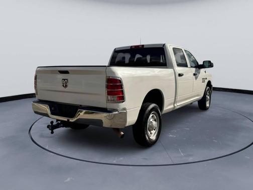2017 RAM 2500 Tradesman Crew Cab 4x2 6'4' Box