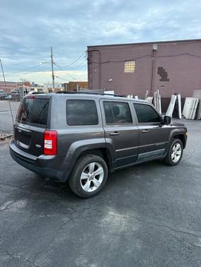 Granite Crystal Clearcoat Metallic 2015 Jeep Patriot Latitude