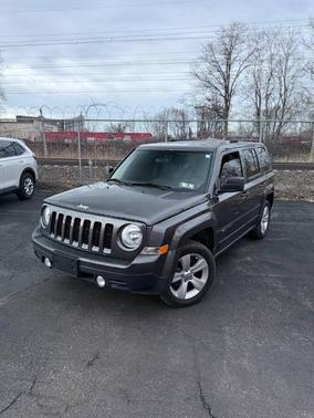 Granite Crystal Clearcoat Metallic 2015 Jeep Patriot Latitude