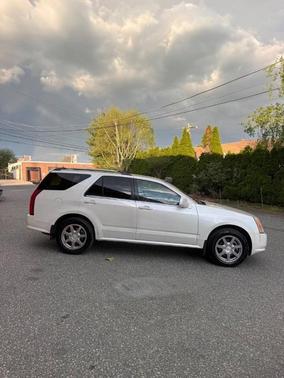 White Diamond 2005 Cadillac SRX V8