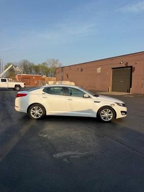 Snow White Pearl 2013 Kia Optima EX