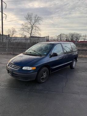 Patriot Blue Pearlcoat 2000 Plymouth Voyager