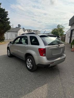 Liquid Silver Metallic 2008 Pontiac Torrent