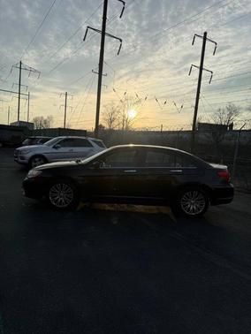 Brilliant Black Crystal Pearlcoat 2011 Chrysler 200 Limited
