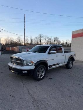 Bright White Clearcoat 2012 RAM 1500 SLT