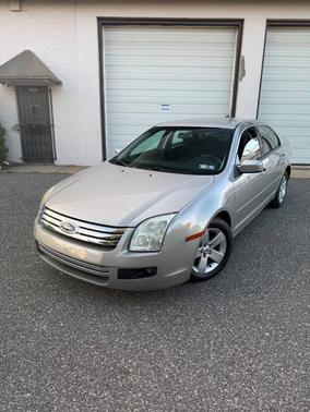 Tungsten Silver Clearcoat Metallic 2007 Ford Fusion SE