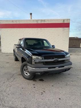 Black 2004 Chevrolet Silverado 1500 LT Extended Cab