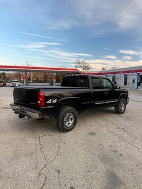 Black 2004 Chevrolet Silverado 1500 LT Extended Cab