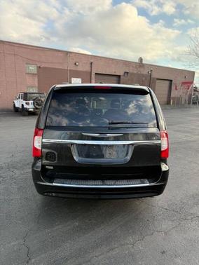 2014 Chrysler Town & Country Touring