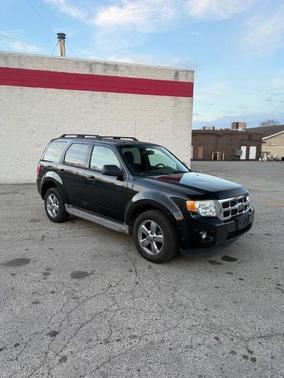 Tuxedo Black Metallic 2011 Ford Escape XLT