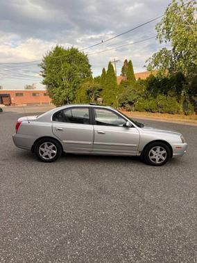 Sterling 2005 Hyundai ELANTRA GLS