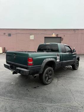 Forest Green Pearlcoat 2001 Dodge Ram 1500 ST Quad Cab