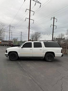 Summit White 2004 Chevrolet Suburban 1500 LT