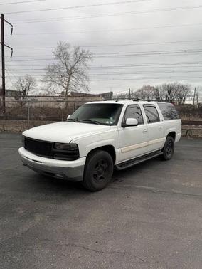 Summit White 2004 Chevrolet Suburban 1500 LT